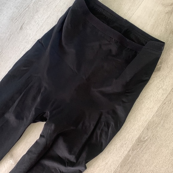 SPANX Assets High Waisted‎ Black Leggings Size 1X - Picture 4 of 7
